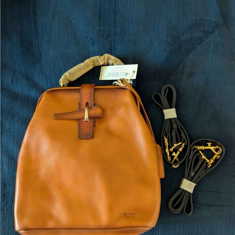 Old Trend Pamela Brown Leather Women's Convertible Backpack - Picture 3 of 6